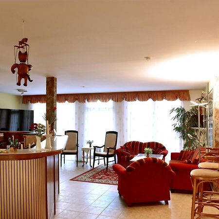 Land-Gut-Hotel Schenkenberger Hof Delitzsch Buitenkant foto