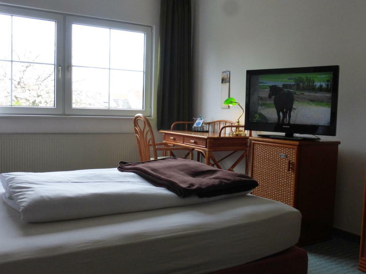 Land-Gut-Hotel Schenkenberger Hof Delitzsch Buitenkant foto